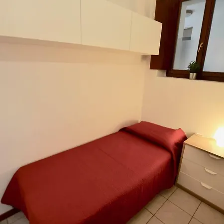 Apartment Camelia 21 *